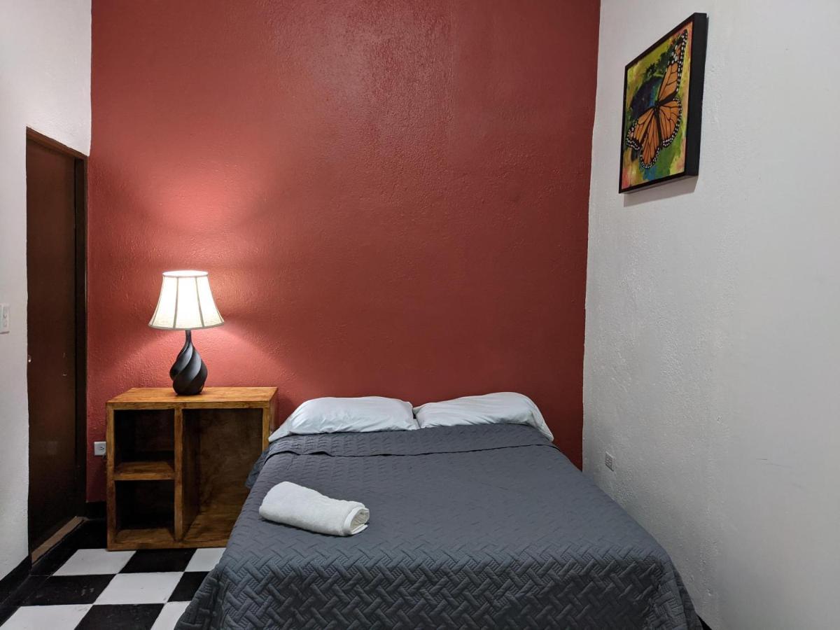 My Family In Monterrey - Hostel Екстер'єр фото