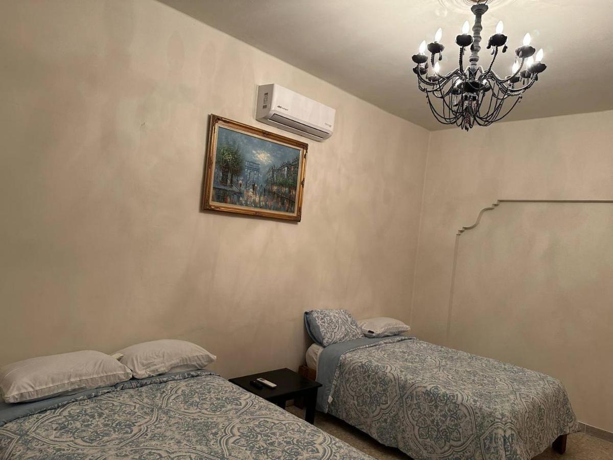My Family In Monterrey - Hostel Екстер'єр фото