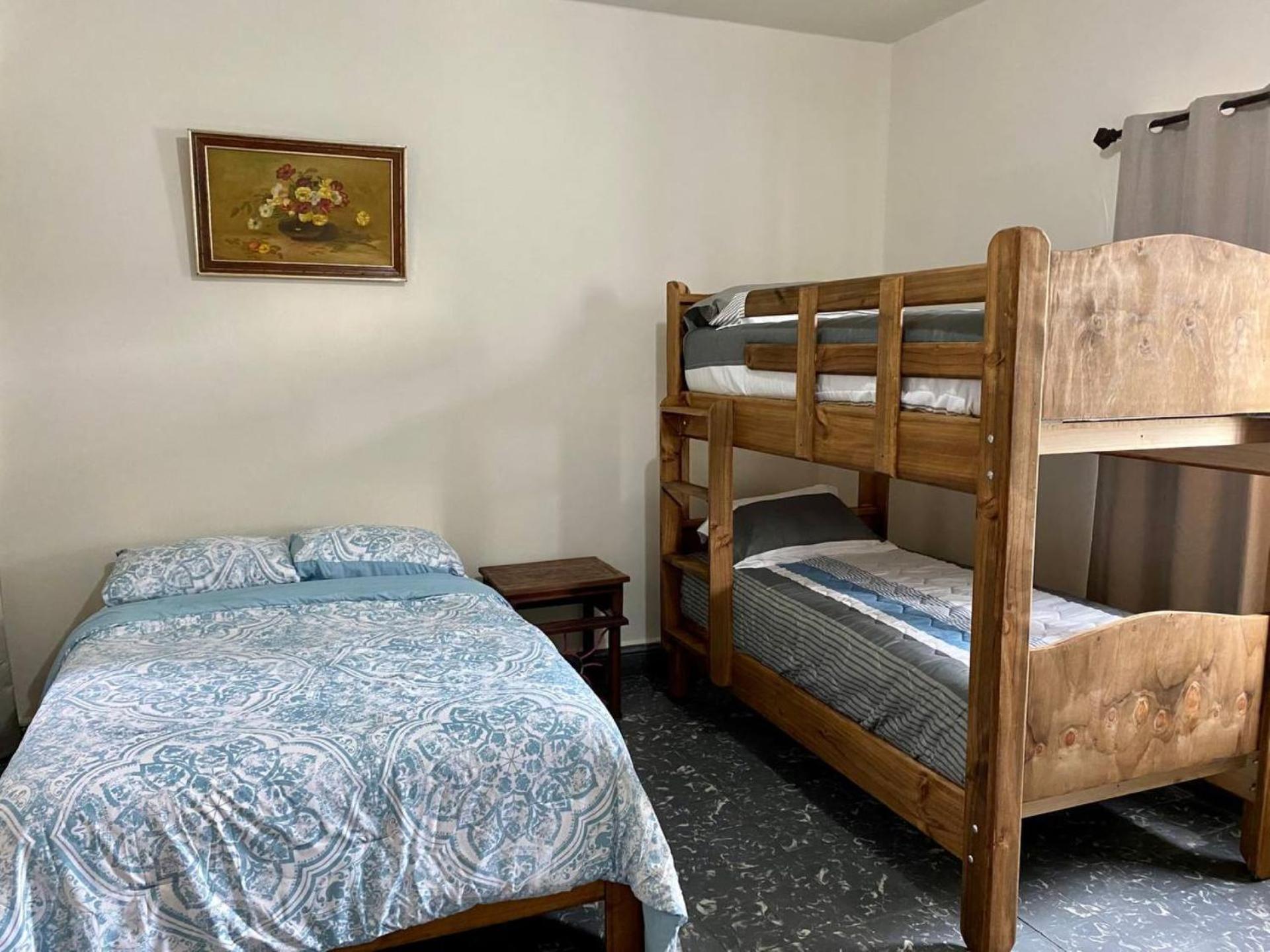My Family In Monterrey - Hostel Екстер'єр фото