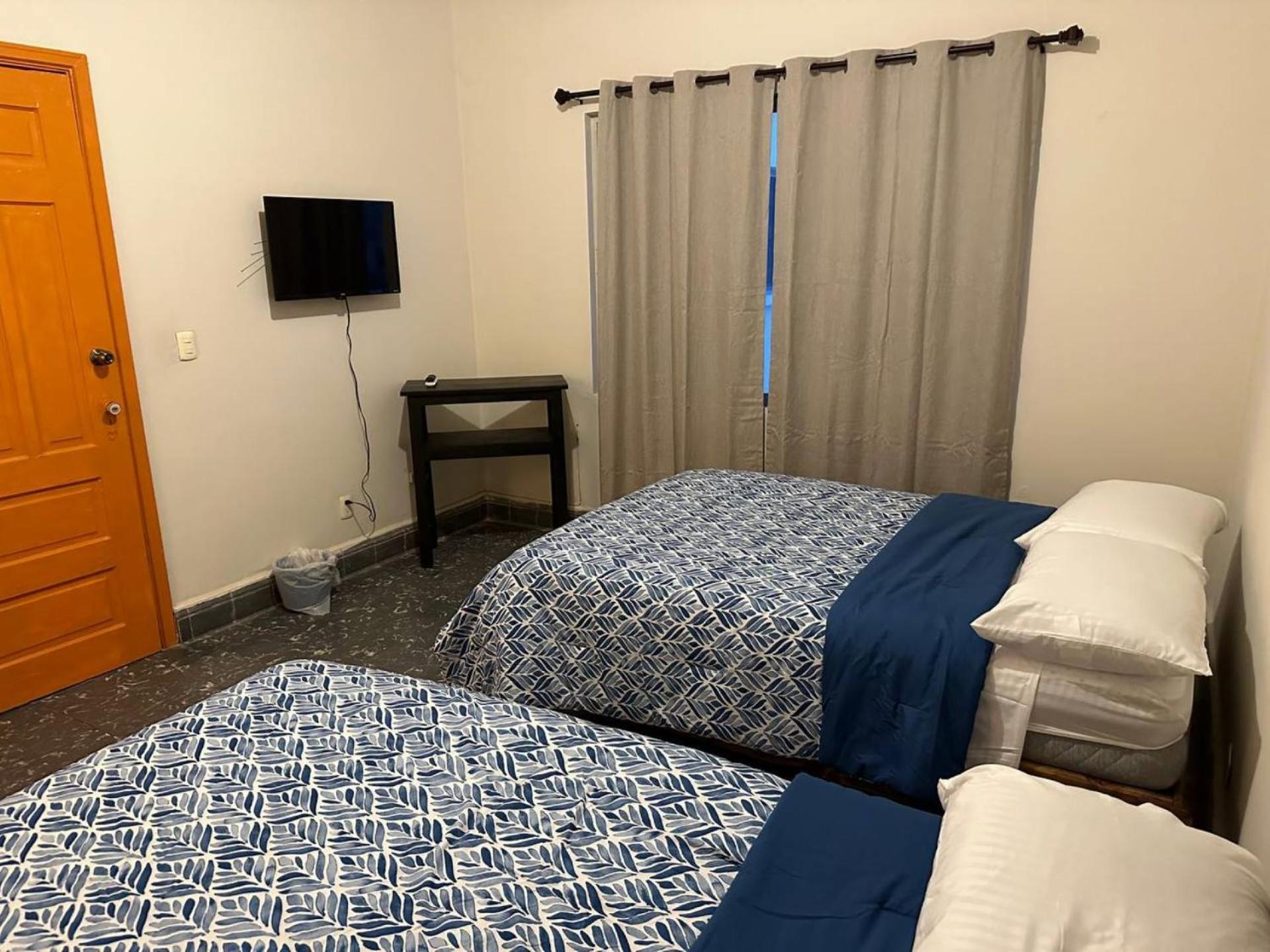 My Family In Monterrey - Hostel Екстер'єр фото